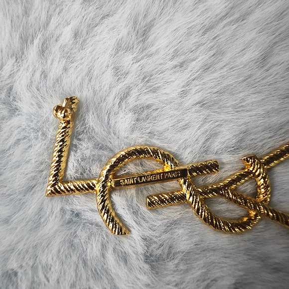 Yves Saint Laurent gold brooch for women - Picture 3 of 5